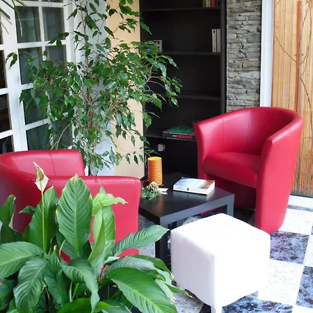 Le Nid Hotell