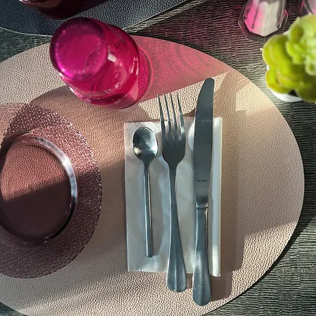 Le Nid Hotel 2*