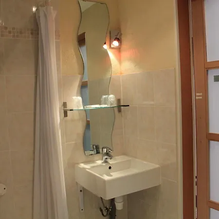 Hotel Le Nid 2*